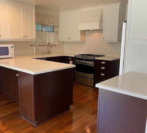 5th image of 9464 Balboa St
