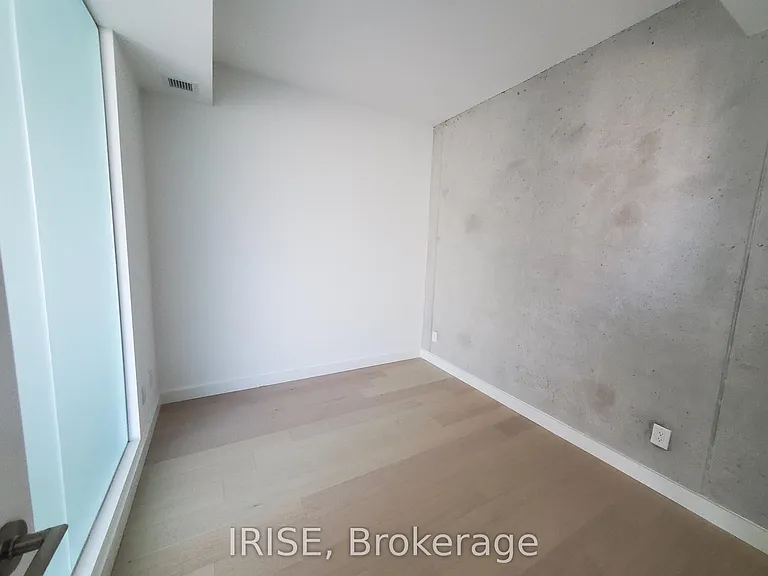 81 Wellesley St E #1808 — Photo 12