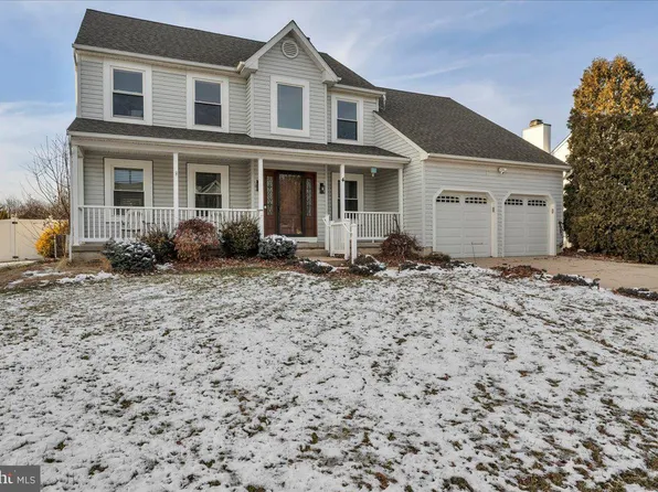 4 Turnbridge Dr, Lumberton, NJ 08048