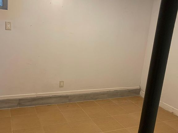 5th image of 930 123rd St #Basement