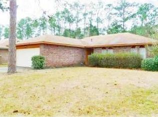323 Foxcroft Dr, Slidell, LA 70461