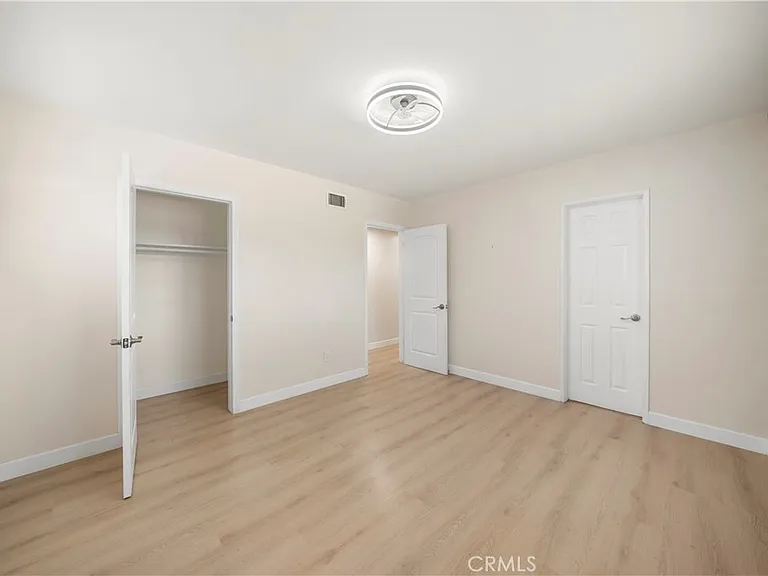 912 W Hill Ave — Photo 21
