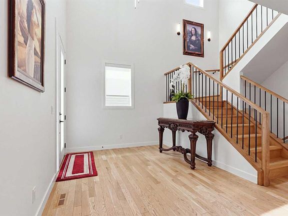 4th image of 44 E Ranchers Way