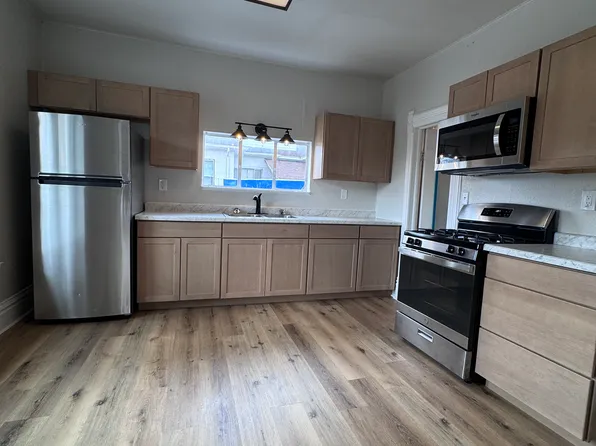 400 E 24th St APT 1, Cheyenne, WY 82001