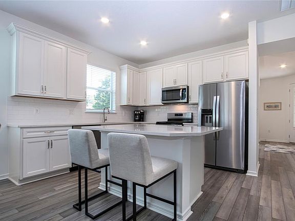 3rd image of 9578 Coastline Way
