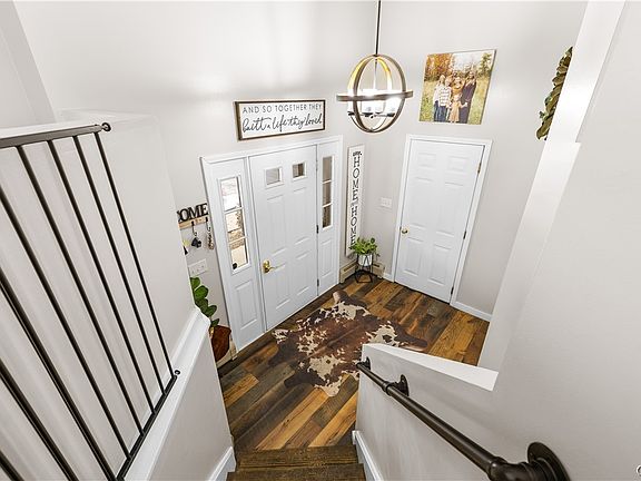 3rd image of 5875 Sleepy Hollow Rd