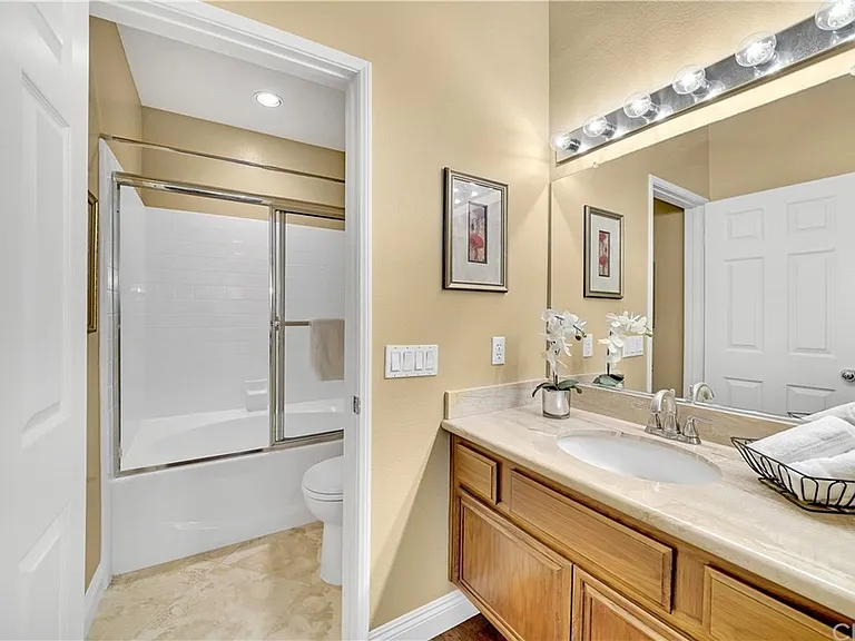 40 Promontory Park — Photo 21