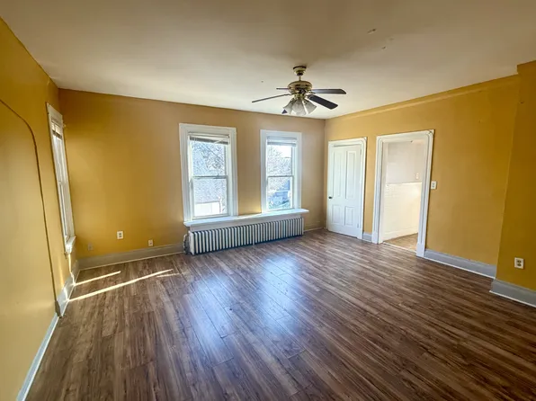 4255 Penn Ave N, Minneapolis, MN 55412