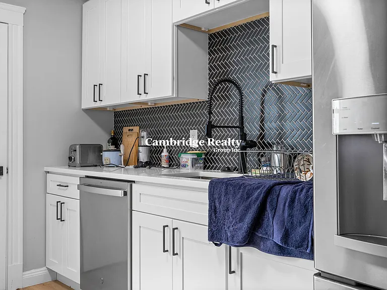 5 Dickson St #1T — Photo 2