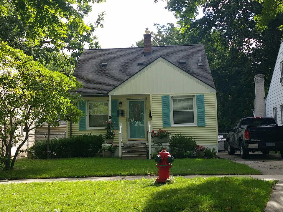 1st image of 828 N Edgeworth Ave