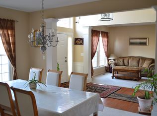 738 Blue Ridge Dr, Streamwood, IL 60107