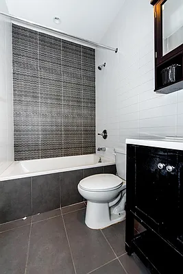 Rented by Nooklyn NYC LLC | media 34