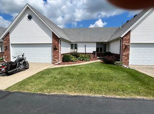 851 S Lallendorf Rd, Oregon, OH 43616