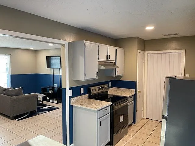 8506 Leake Ave #D — Photo 5