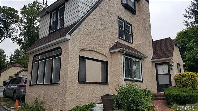 1st image of 11819 83rd Ave