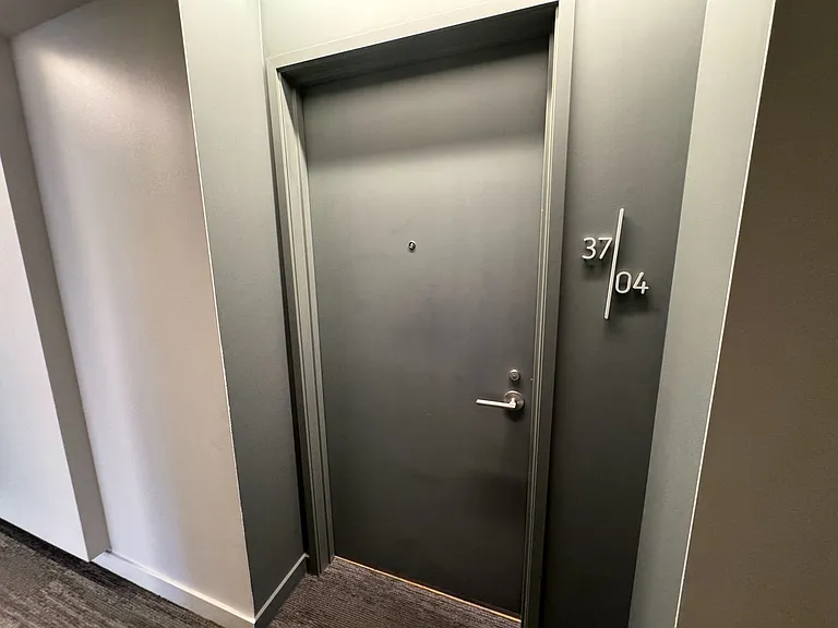 1001 Queen St #3704 — Photo 36