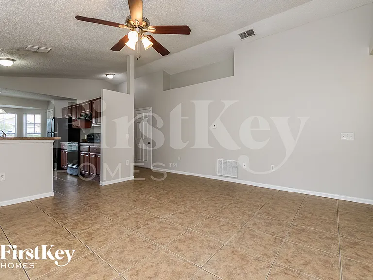 6556 Viewpoint Ct — Photo 3