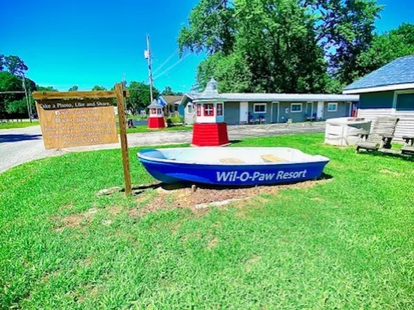 4881 Wil O Paw Dr, Coloma, MI