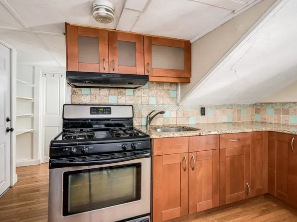 404-406 Pleasant St, 404-406 Pleasant St Unit 3, Portsmouth, NH 03801