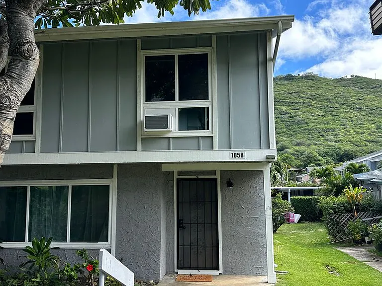 1058 Awawamalu St #E — Photo 23