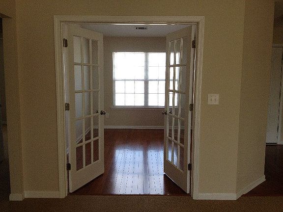 5th image of 3150 Saint Charles Ave