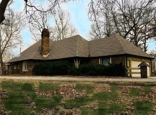 4501 Grandview Rd, Kansas City, MO 64137