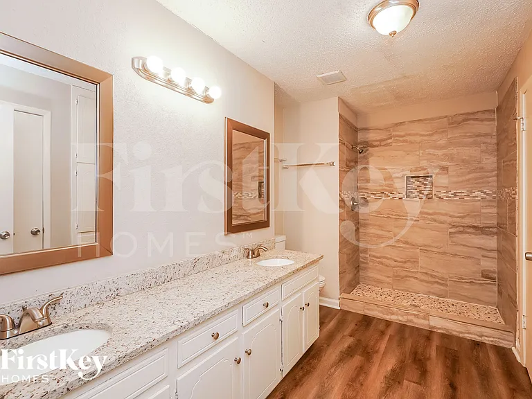 2100 Cedar Ct — Photo 14