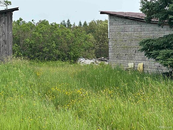 4th image of N6125 Charlebois Rd