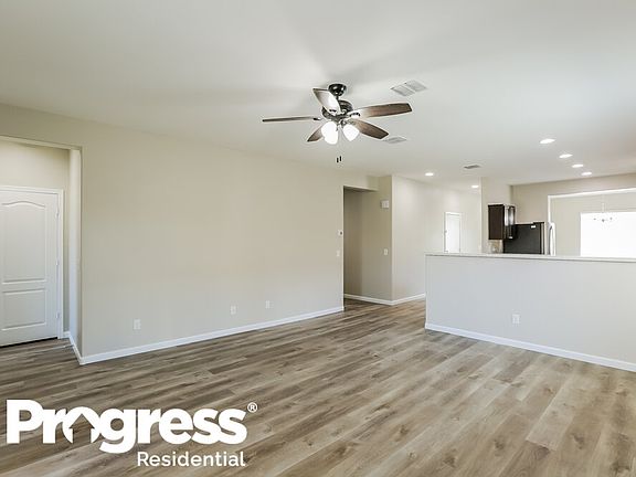 3rd image of 4022 S 81st Dr