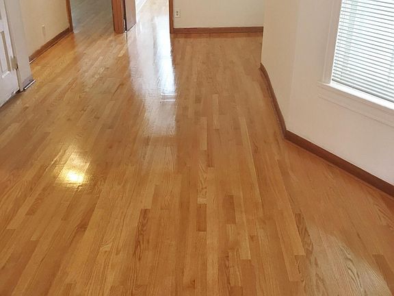 2nd image of 1210 W Wrightwood Ave #2E