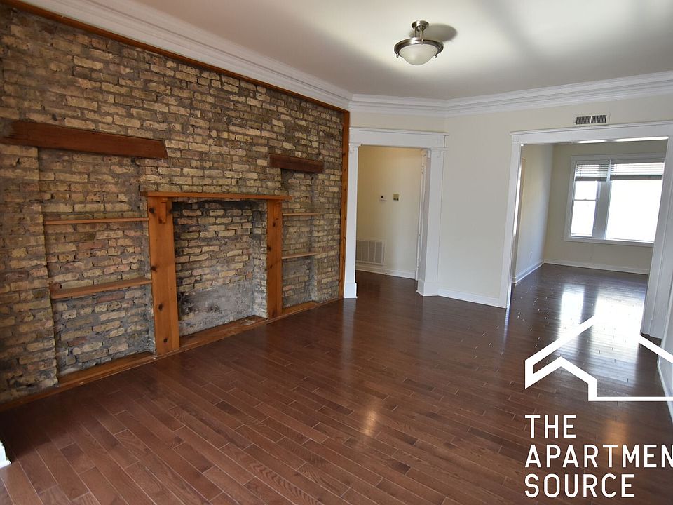 1st image of 3904 N Pine Grove Ave #3