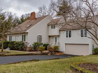 10 Nancy Rd, Natick, MA 01760