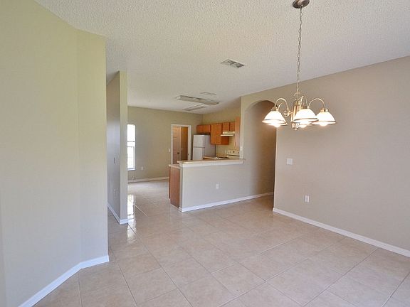 4th image of 321 Puffer Ct