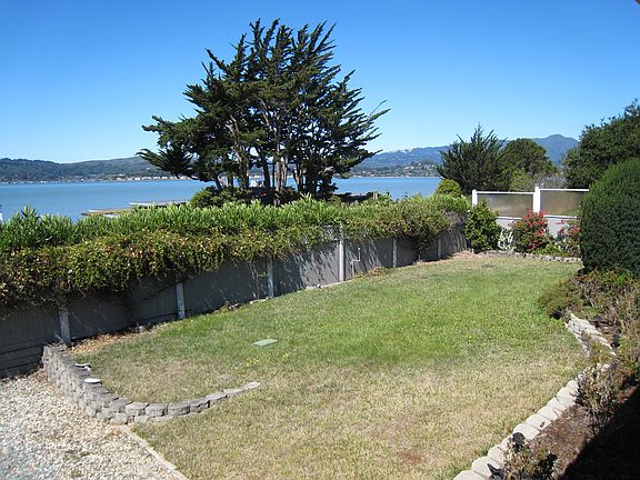 3rd image of 2 Mantegani Way