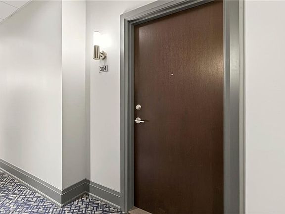 3rd image of 2 King St W #304