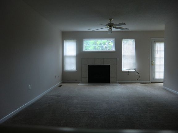 2nd image of 413 Orchard View Ct