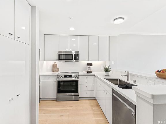 3rd image of 38 Bryant St APT 906