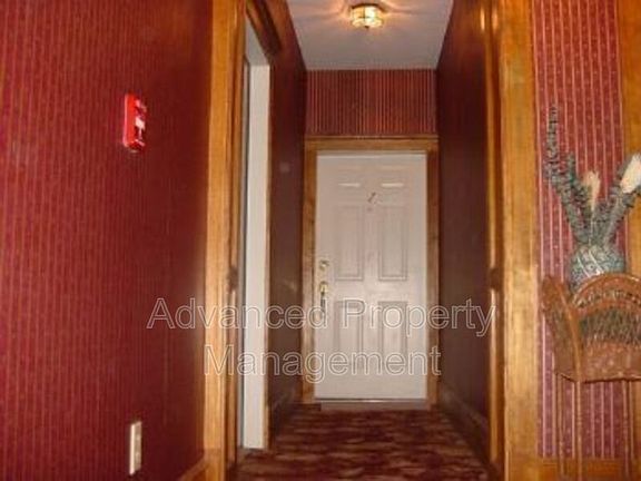 3rd image of 1261 N Pennsylvania St Unit 1-7