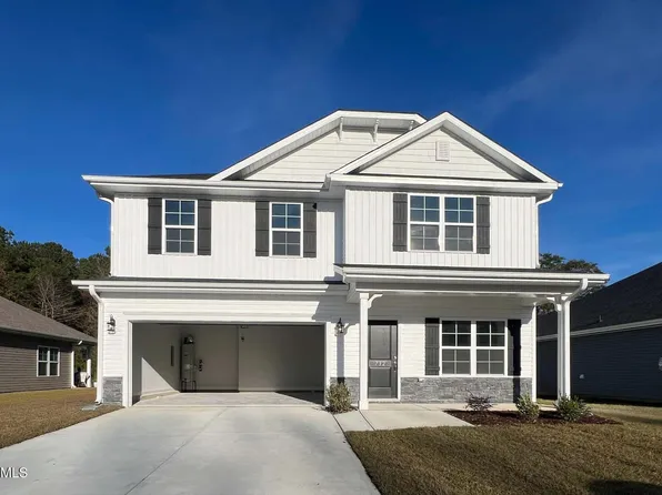 732 Greenwich Place, Richlands, NC 28574