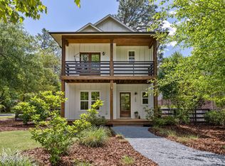 105 Jefferson St, Southern Pines, NC 28387