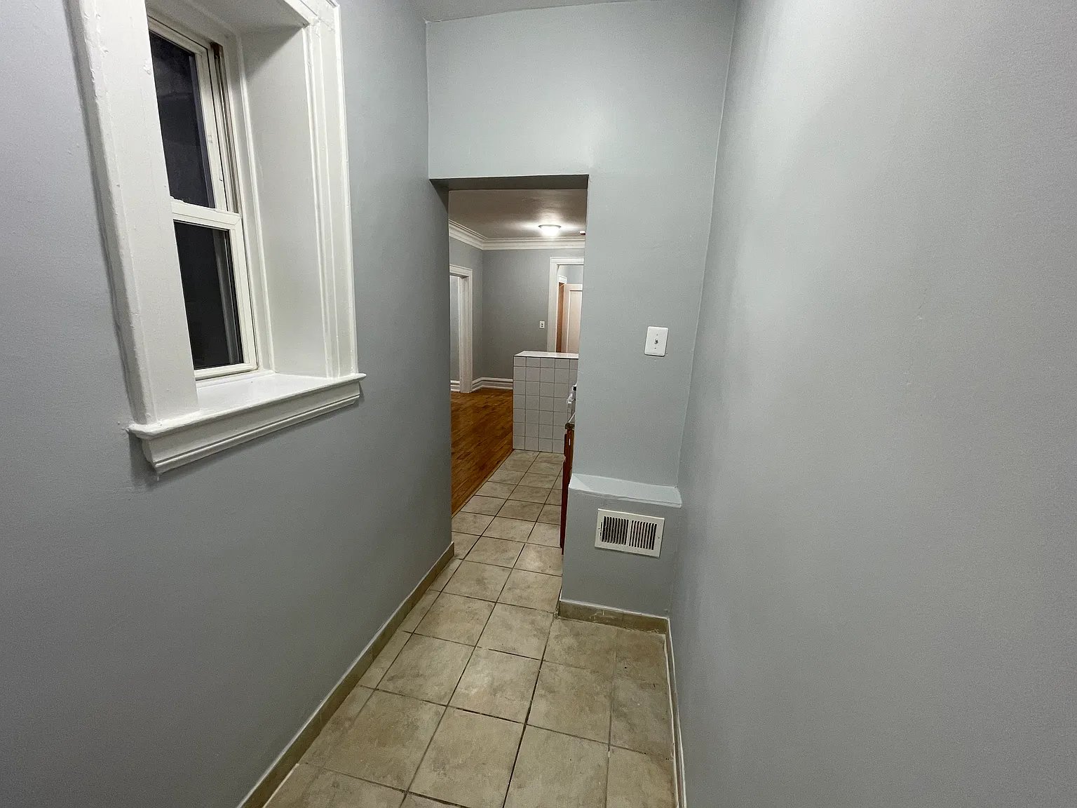 1 bed, $1,375 — Photo 4