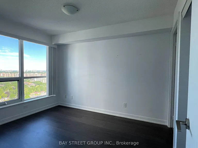 255 Village Green Sq #2805 — Photo 3