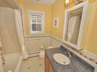 22 Skytop Ter, Montclair, NJ 07043