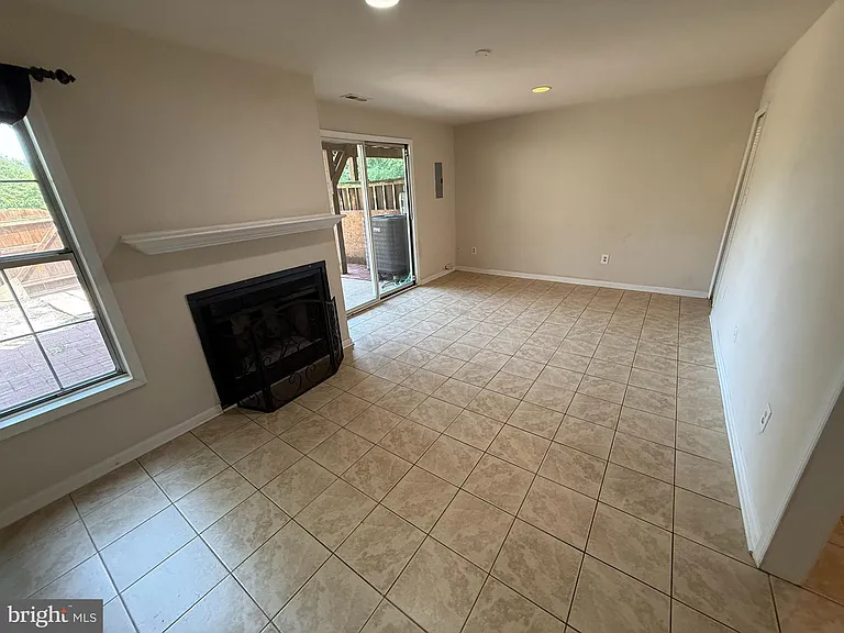 508 Providence St #508 — Photo 23