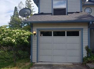 70 Nursery St, Ashland, OR 97520