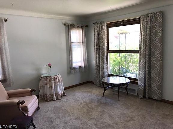 3rd image of 4390 W 139th St