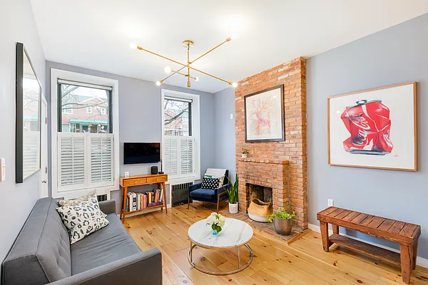 Sold by Compass | media 2