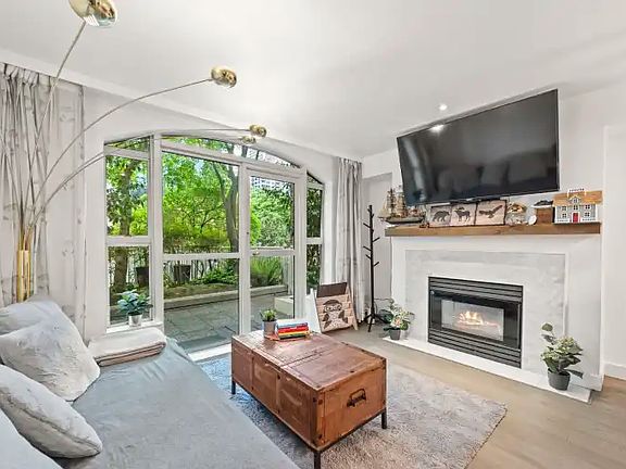 2nd image of 1111 Haro St #105