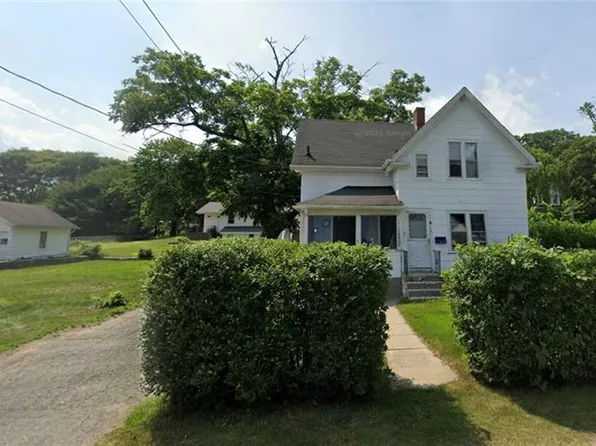 18 Almy St, Lincoln, RI 02865