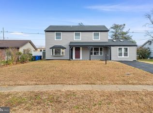 69 Balfour Ln, Willingboro, NJ 08046